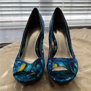 Style & Co. Blue Artistic Peep Toe Heels
